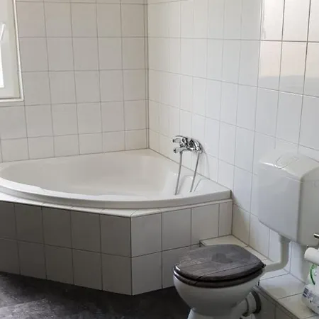 Monteurzimmer/ferienwohnung Rossheidestrasse,