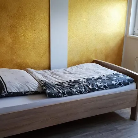 Apartment Monteurzimmer/ferienwohnung Rossheidestrasse,